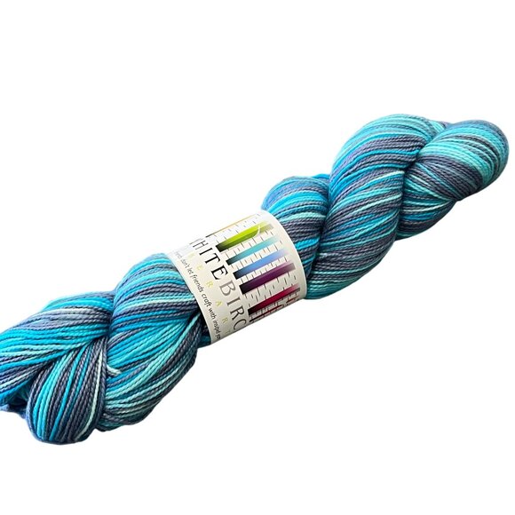 White Birch Fiber Arts Men Love Beaches Yarn 80% Superwash Merino 20% Nylon - Picture 3 of 3